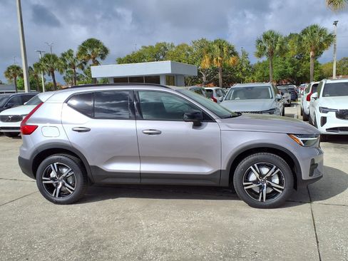 New 2026 Volvo XC40 B5 Core image 8