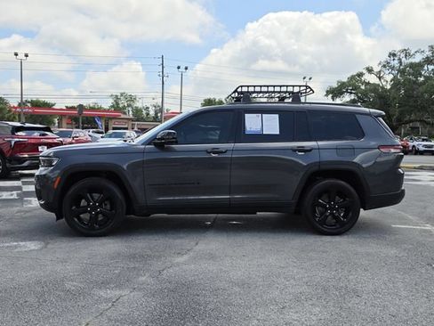 Used 2021 Jeep Grand Cherokee L Laredo RWD image 3