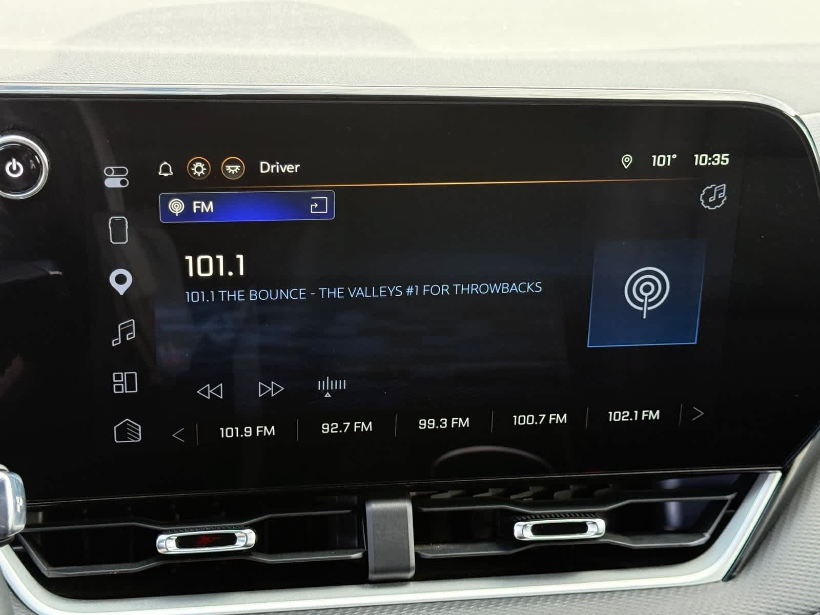 Used 2025 Chevrolet Equinox LT w/ Convenience Package II FWD image 21
