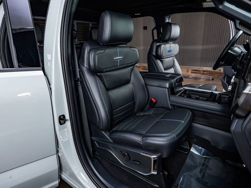 Used 2026 Ford F250 Platinum image 30