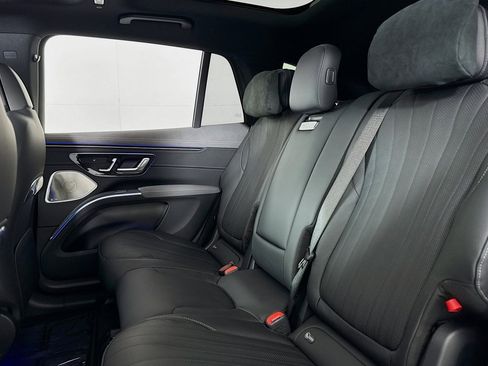 New 2026 Mercedes-Benz EQS 400 4MATIC SUV image 7