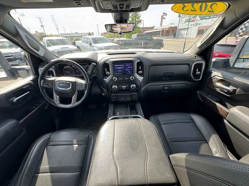 Used 2023 GMC Sierra 3500 Denali w/ Denali Ultimate Package AWD/4WD image 30
