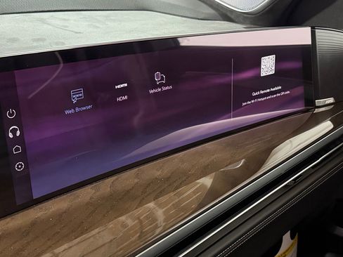 New 2025 Cadillac Escalade ESV Premium Luxury Platinum image 32