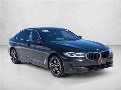 Used 2021 BMW 530e xDrive w/ Convenience Package image 3