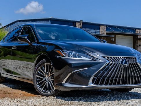 Used 2023 Lexus ES 300h w/ Premium Package FWD image 7