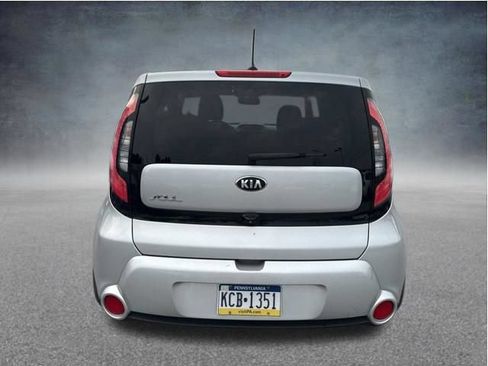 Used 2014 Kia Soul ! FWD image 9