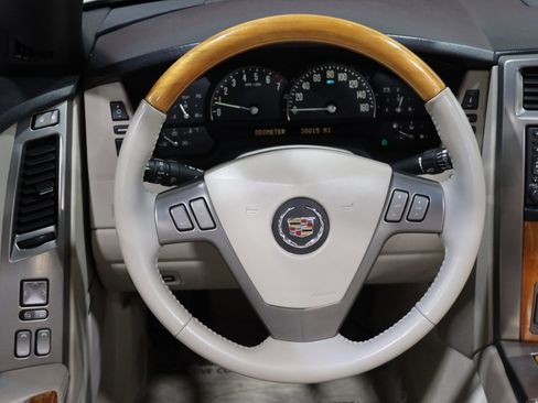 Used 2006 Cadillac XLR image 45