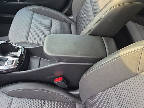 Used 2024 Chevrolet Trax LT image 20