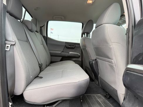 Used 2019 Toyota Tacoma SR5 AWD/4WD image 24