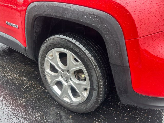 Used 2020 Jeep Renegade Limited AWD/4WD image 3
