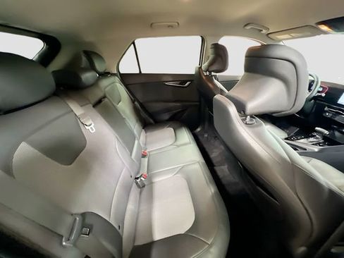 Certified 2023 Kia Niro EX image 26