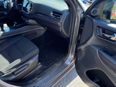 Used 2025 Dodge Durango GT image 19