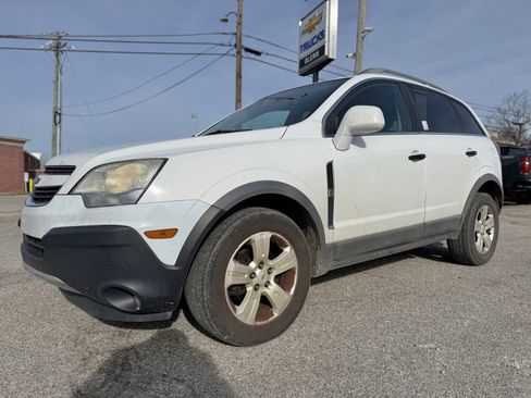 Used 2013 Chevrolet Captiva Sport LS image 2