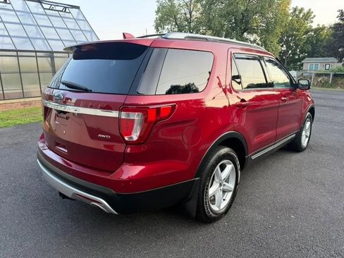 Used 2016 Ford Explorer XLT w/ Equipment Group 202A image 8