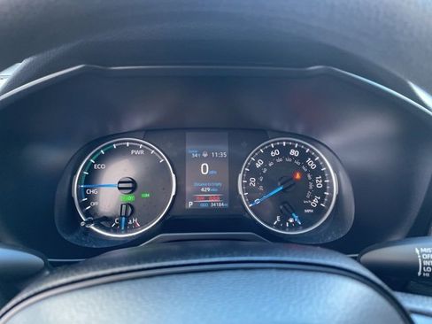 Used 2022 Toyota RAV4 LE image 19