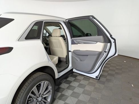 New 2025 Cadillac XT5 Premium Luxury w/ LPO, Floor Liner Package image 36