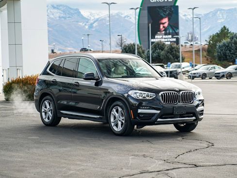 Used 2021 BMW X3 xDrive30e w/ Convenience Package image 3