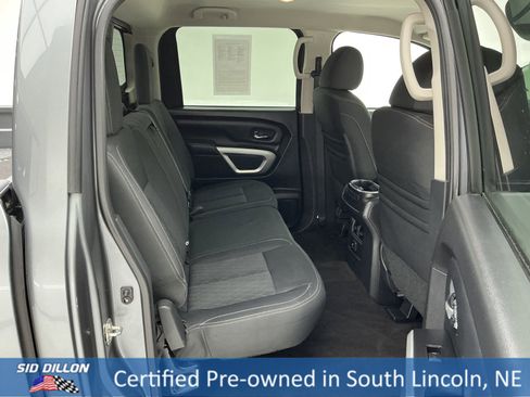 Used 2018 Nissan Titan SV w/ SV Convenience Package image 22
