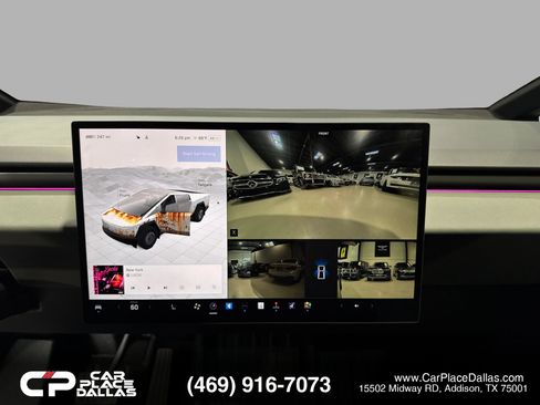 Used 2025 Tesla Cybertruck 2WD Crew Cab image 37