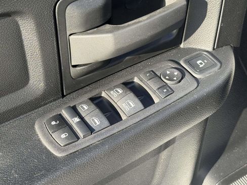 Used 2024 RAM 2500 Tradesman w/ Chrome Appearance Group image 26