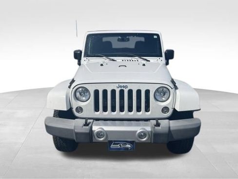 Used 2015 Jeep Wrangler Sahara w/ Connectivity Group AWD/4WD image 3