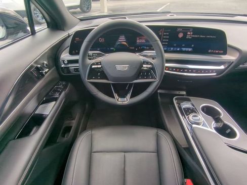 Used 2024 Cadillac Lyriq Sport RWD image 19