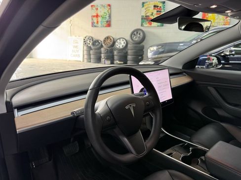 Used 2019 Tesla Model 3 Standard Range Plus image 11