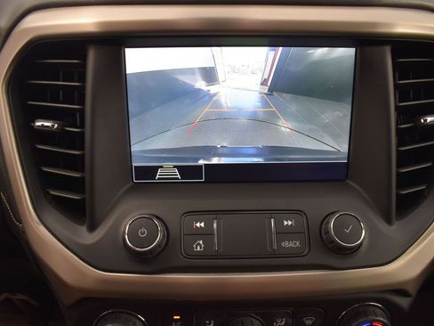 Used 2020 GMC Acadia Denali image 16