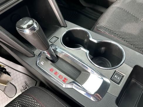 Used 2017 GMC Terrain SLE w/ Technology Package image 30