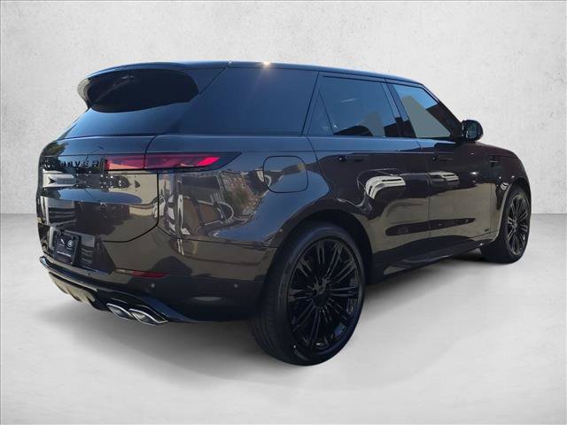 New 2027 Land Rover Range Rover Sport Dynamic SE AWD/4WD image 5