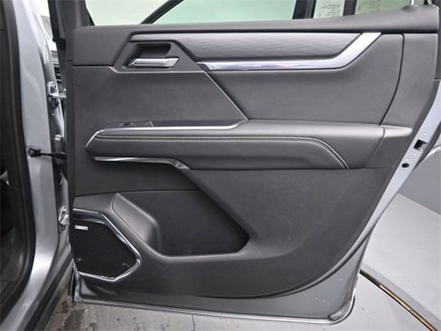 Certified 2025 GMC Acadia Elevation image 17