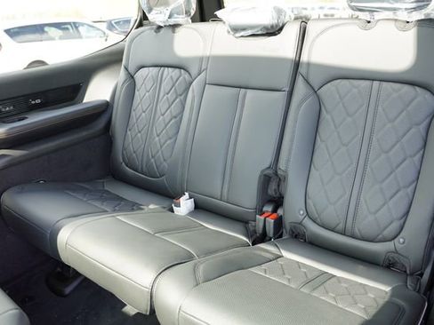 New 2026 Jeep Grand Wagoneer Summit AWD/4WD image 12