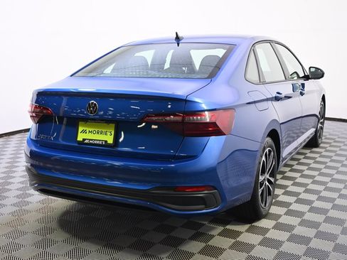 Used 2024 Volkswagen Jetta Sport FWD image 6