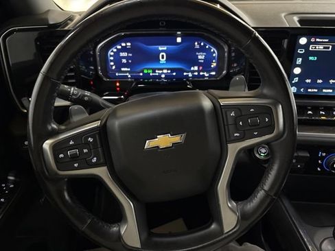Used 2022 Chevrolet Silverado 1500 LTZ w/ LTZ Convenience Package II AWD/4WD image 60