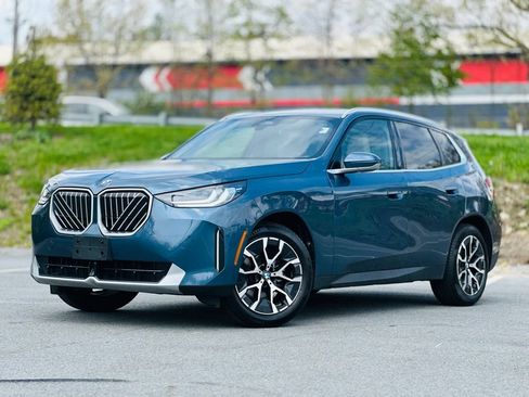 Certified 2026 BMW X3 xDrive30 w/ Convenience Package AWD/4WD image 1