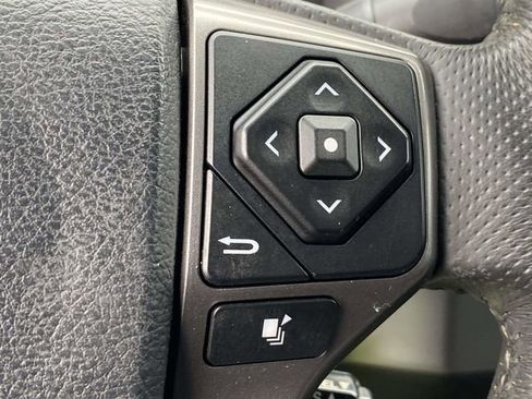 Used 2017 Toyota Tacoma SR5 w/ Tow Package image 21