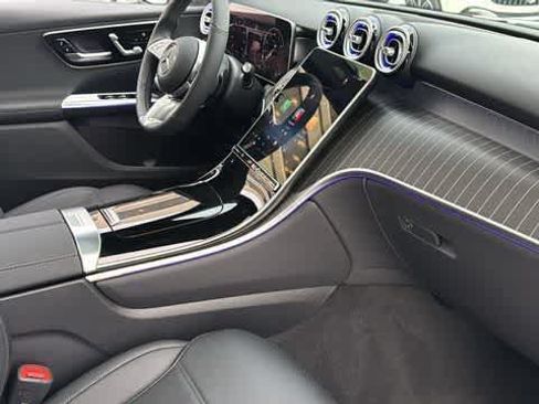 Used 2026 Mercedes-Benz GLC 300 4MATIC image 32
