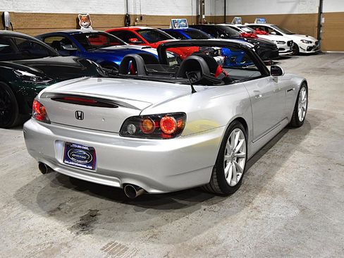 Used 2006 Honda S2000 image 18