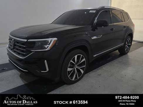 Used 2024 Volkswagen Atlas SEL Premium R-Line AWD/4WD image 1