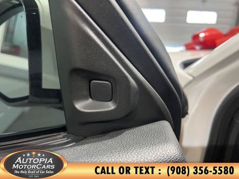 Used 2023 Acura MDX SH-AWD image 23