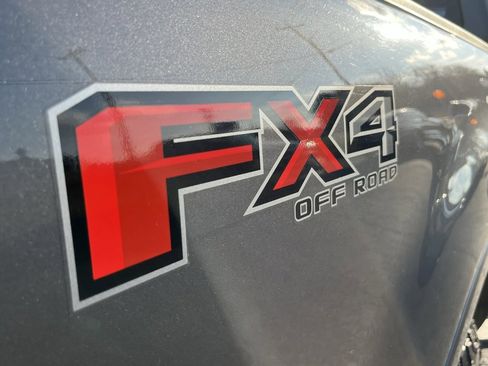 Used 2019 Ford Ranger XLT w/ FX4 Off-Road Package image 11