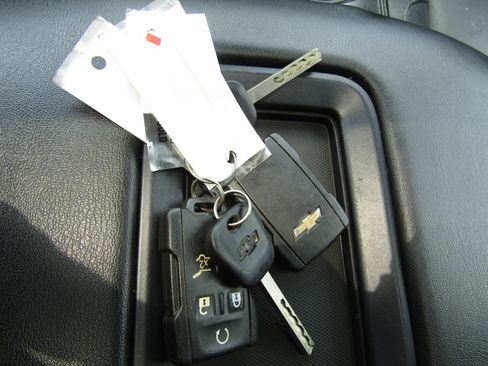 Used 2018 Chevrolet Suburban LT image 31