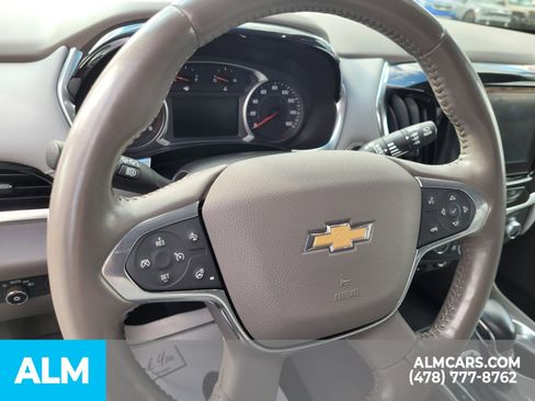 Used 2021 Chevrolet Traverse LT image 21