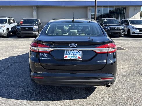 Used 2018 Ford Fusion S image 8