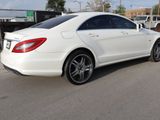 Used 2012 Mercedes-Benz CLS 550 4MATIC image 4