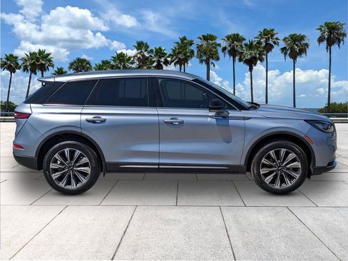 Used 2022 Lincoln Corsair Reserve w/ Elements Package image 8