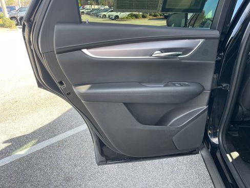 Used 2019 Cadillac XT5 Premium Luxury image 22