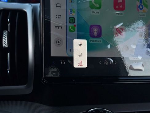 New 2025 Ford Expedition Active image 34