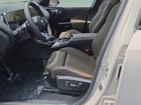New 2026 BMW X3 xDrive30i w/ Premium Package AWD/4WD image 9