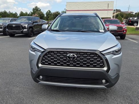 Certified 2023 Toyota Corolla Cross XLE FWD image 2